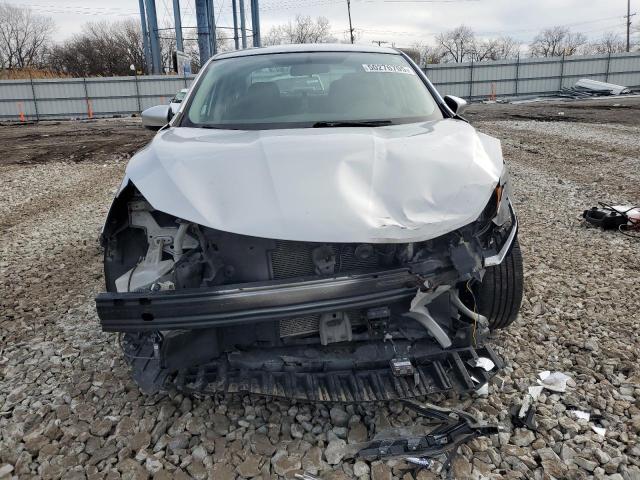  NISSAN SENTRA 2019 Srebrny