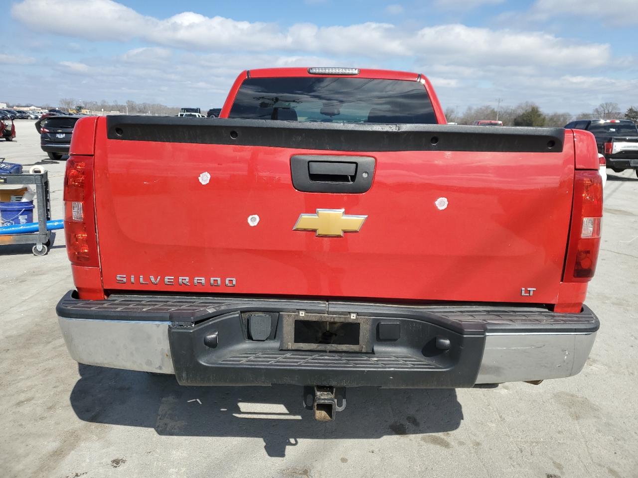 2013 Chevrolet Silverado - Image 6