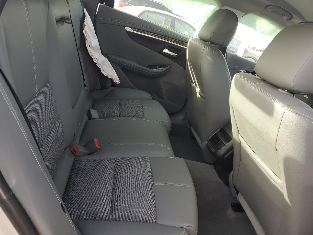 2019 Chevrolet Impala - Image 10