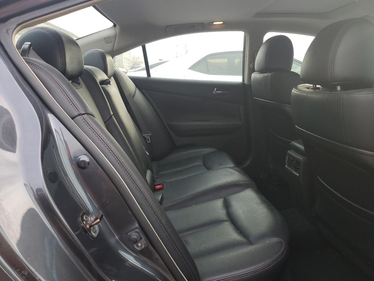 2009 Nissan Maxima - Image 10