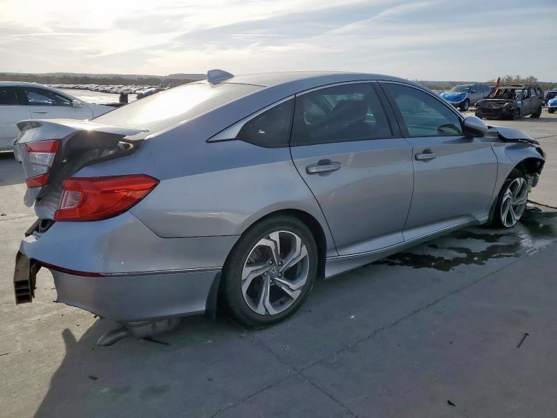  HONDA ACCORD 2018 Srebrny