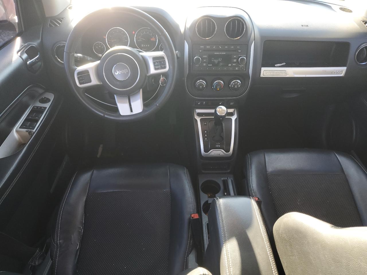 2016 Jeep Compass - Image 8