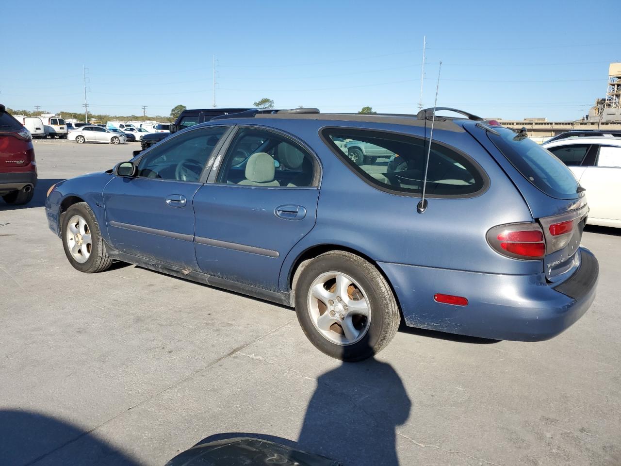 2000 Ford Taurus - Image 2