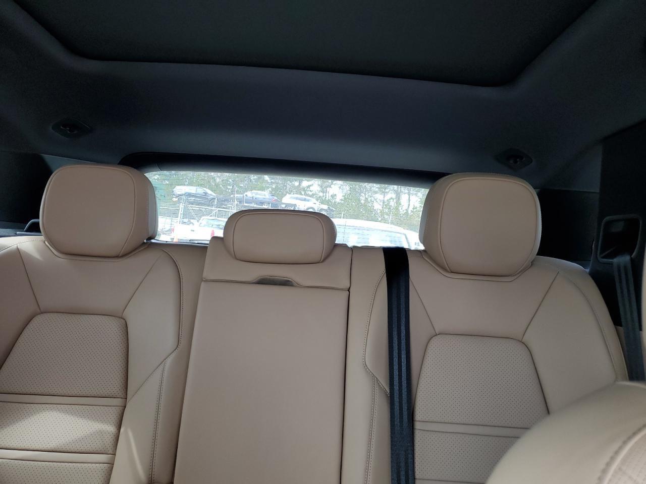 2019 Porsche Cayenne - Image 10