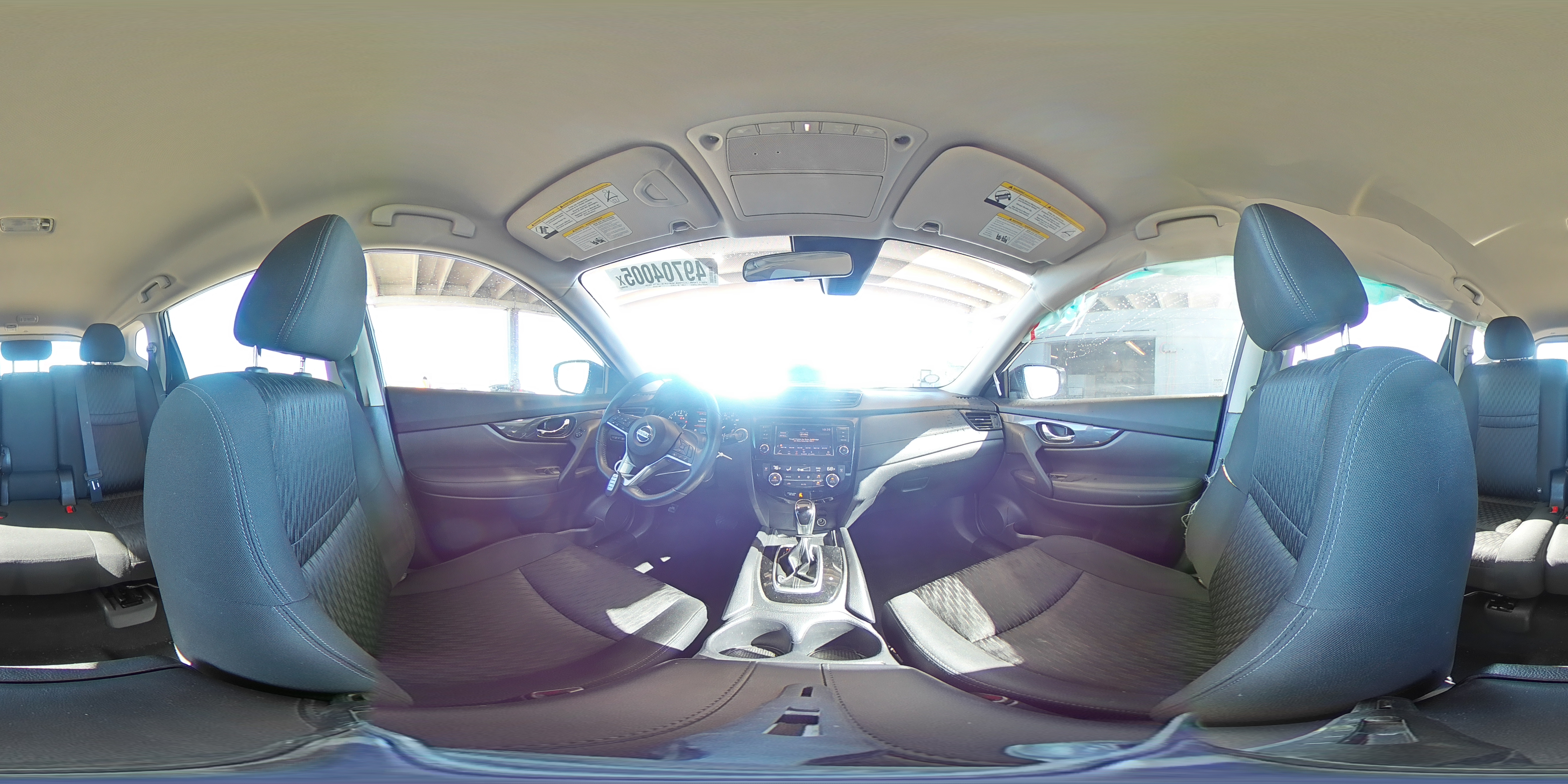2019 Nissan Rogue - Image 15