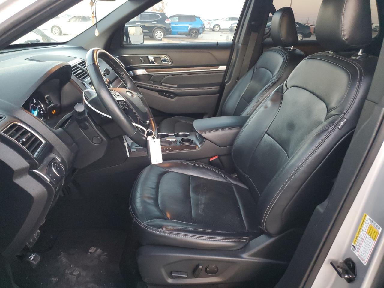 2019 Ford Explorer - Image 7