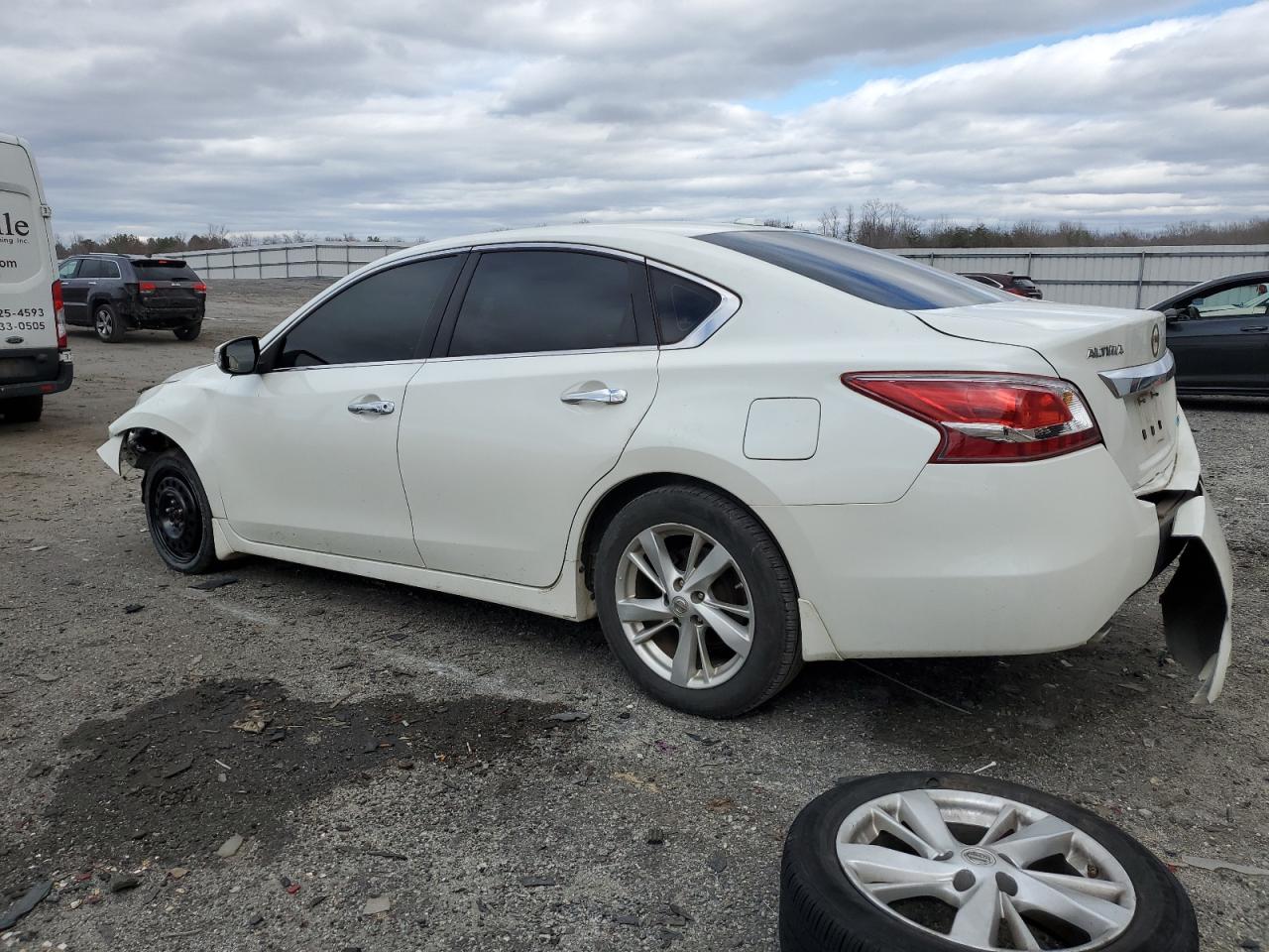 2013 Nissan Altima - Image 2