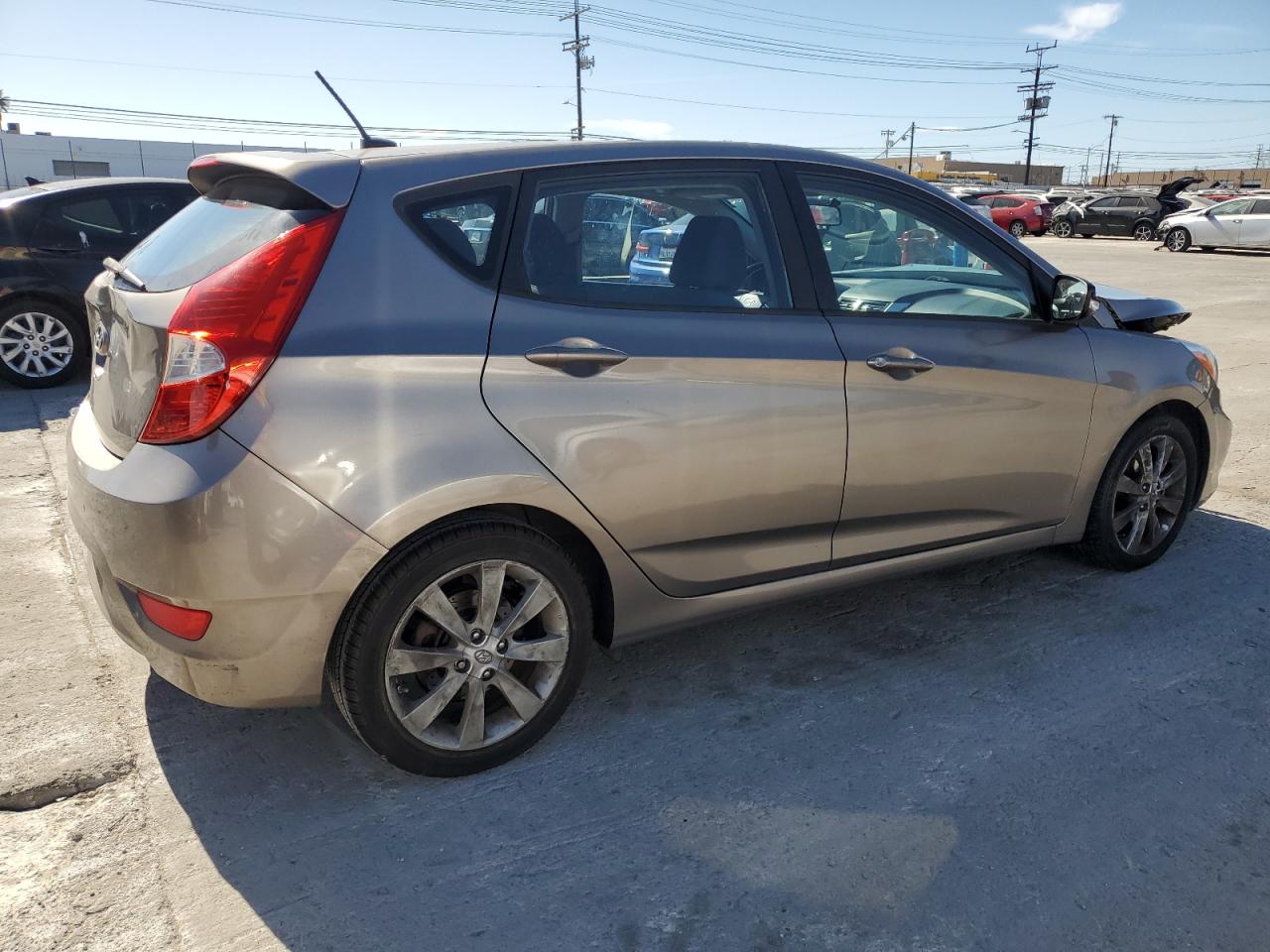 2014 Hyundai Accent - Image 3