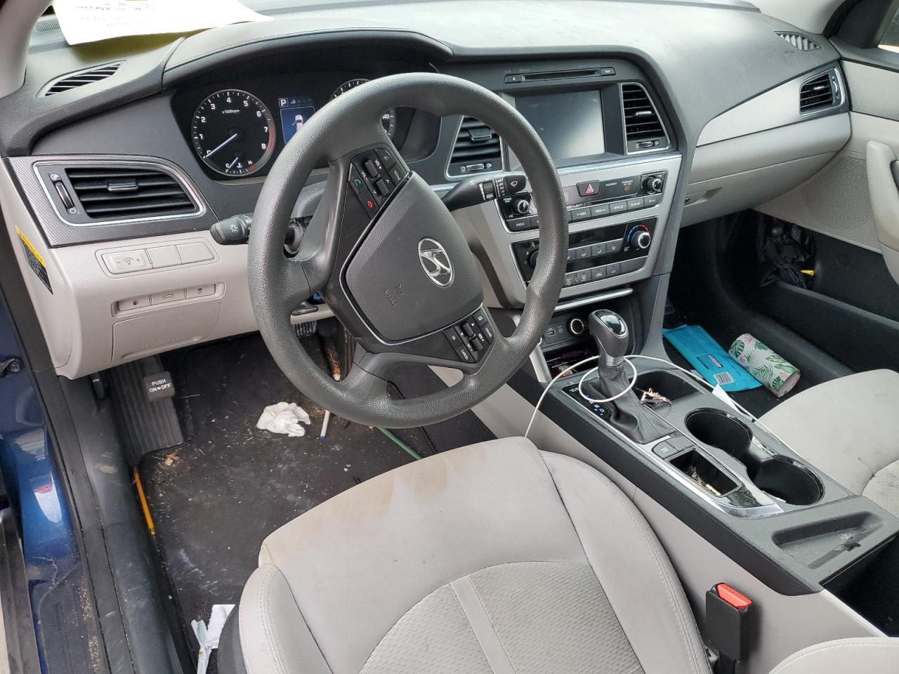 2017 Hyundai Sonata - Image 8