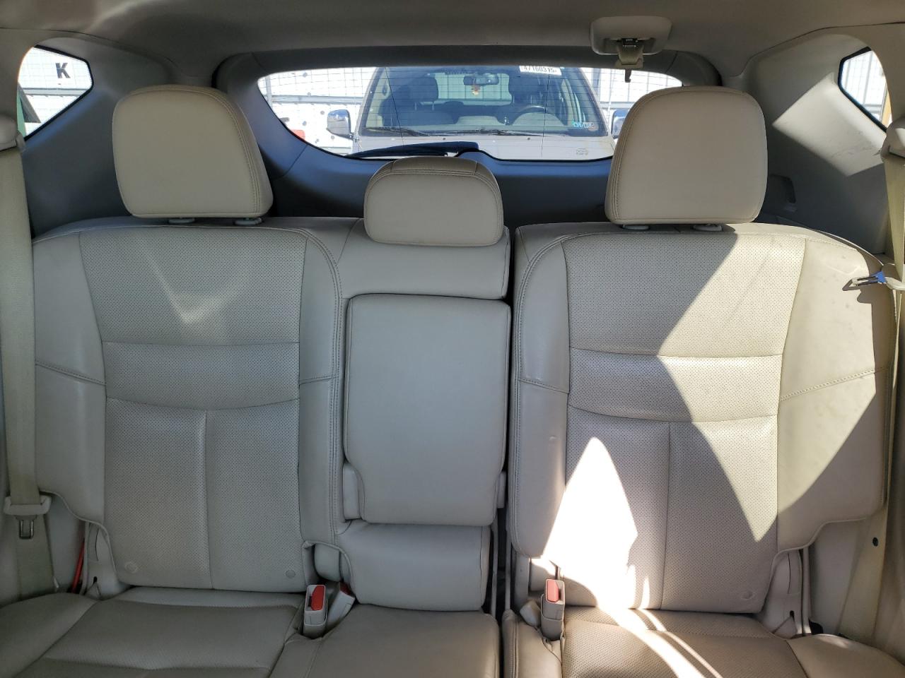 2015 Nissan Murano - Image 10