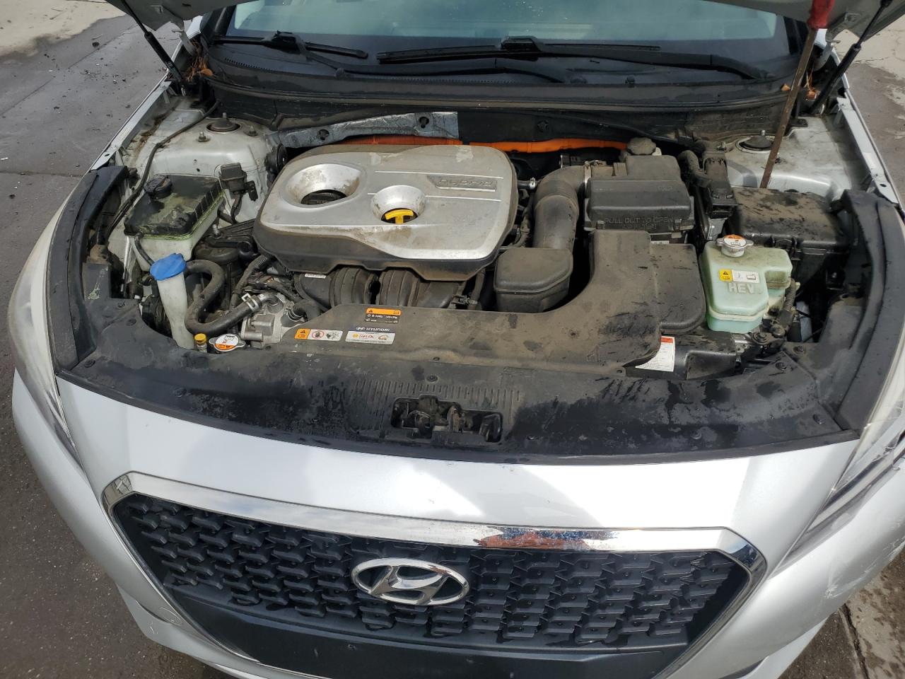 2016 Hyundai Sonata - Image 11