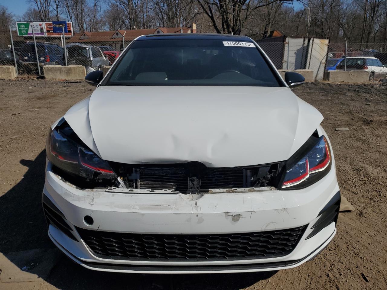 2019 Volkswagen GTI - Image 5