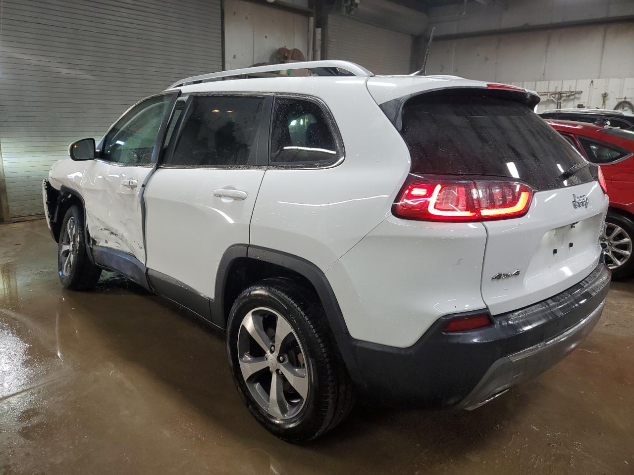 2019 Jeep Grand Cherokee - Image 2
