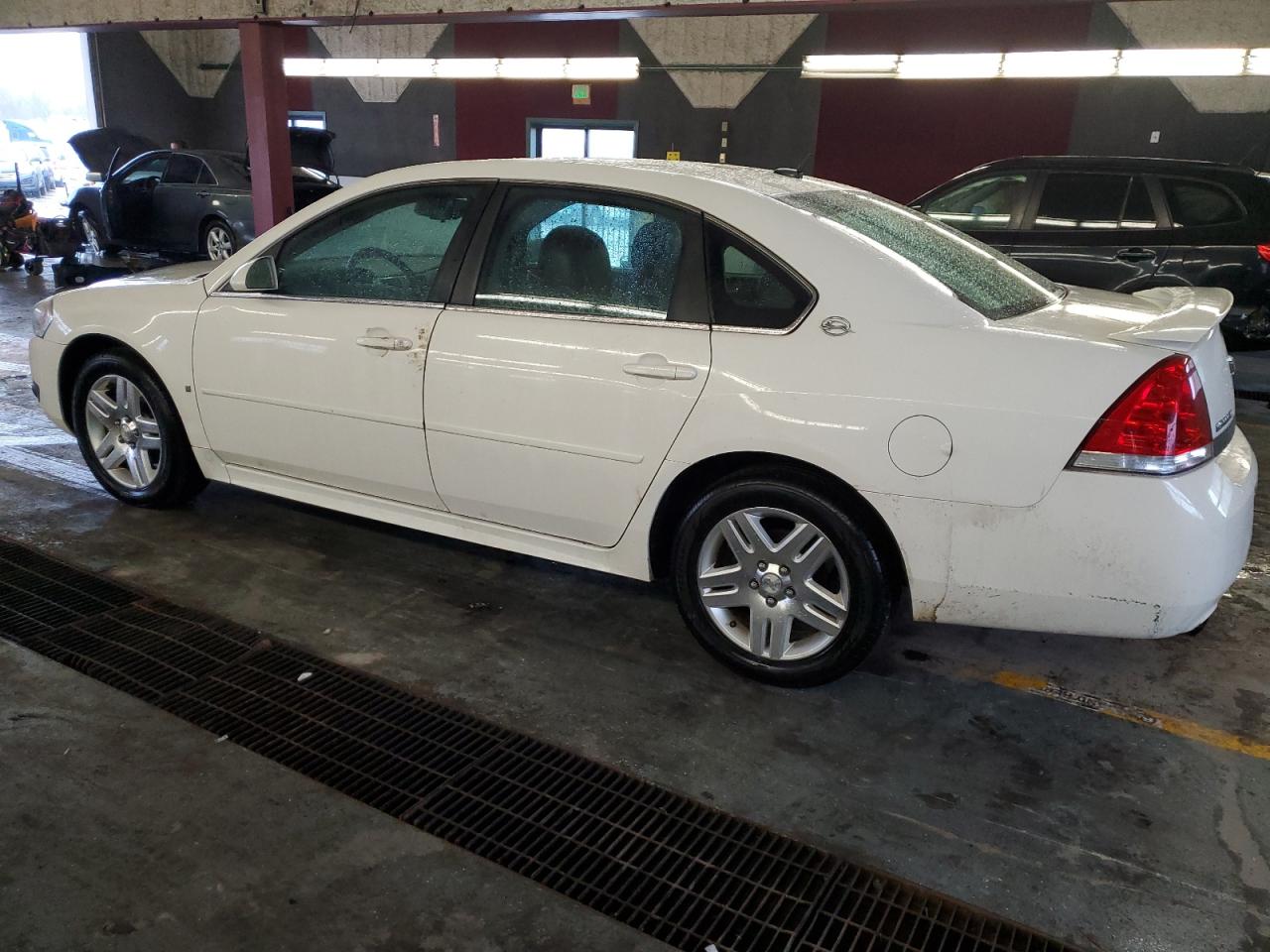 2009 Chevrolet Impala - Image 2