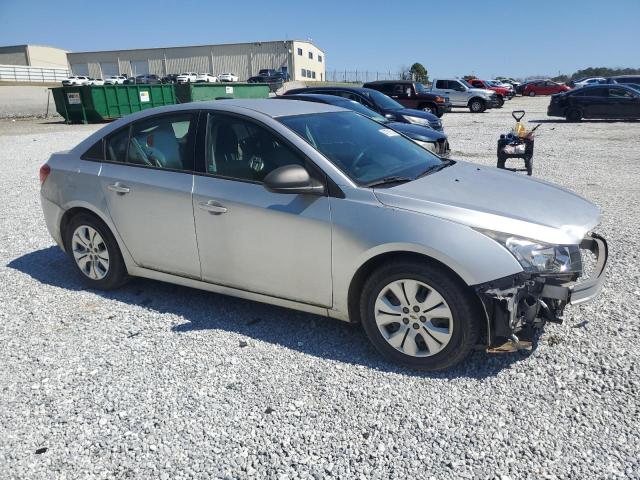 Sedans CHEVROLET CRUZE 2016 Srebrny