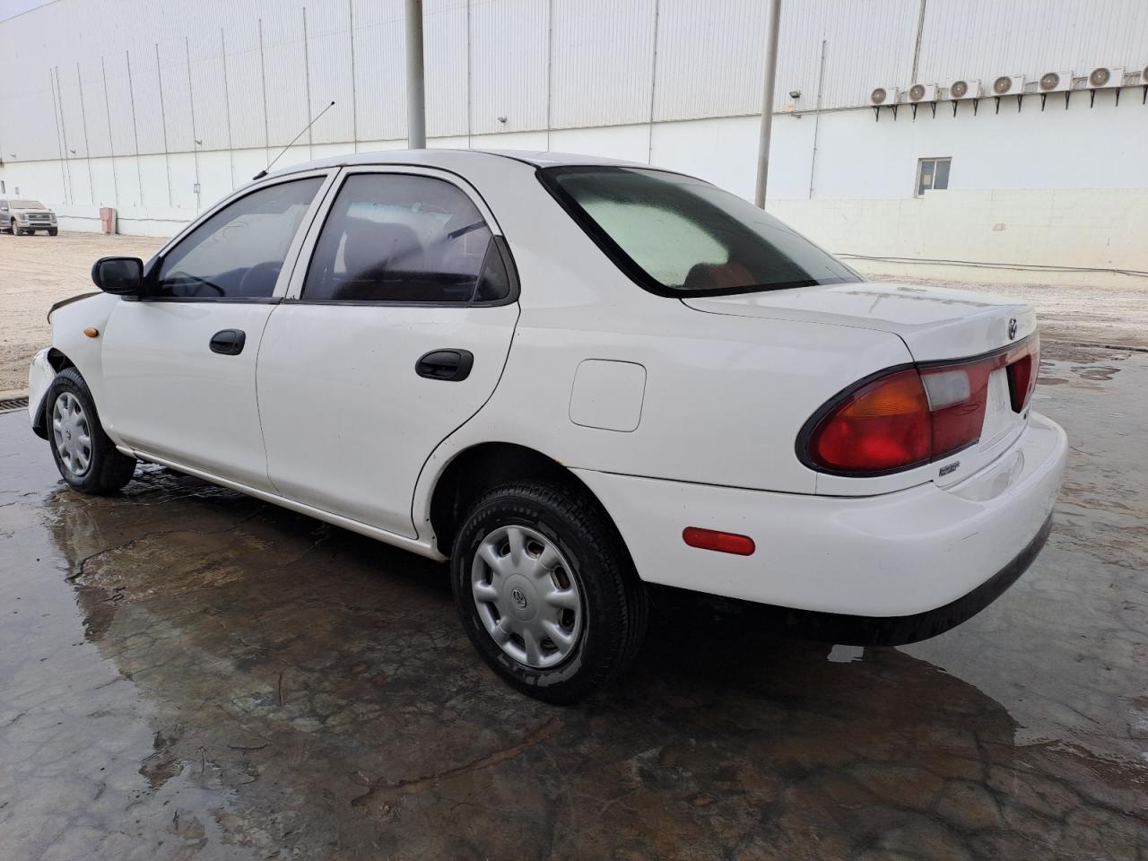 JM7BA1234W0222350 - 2000 Mazda 323 - #49557435
