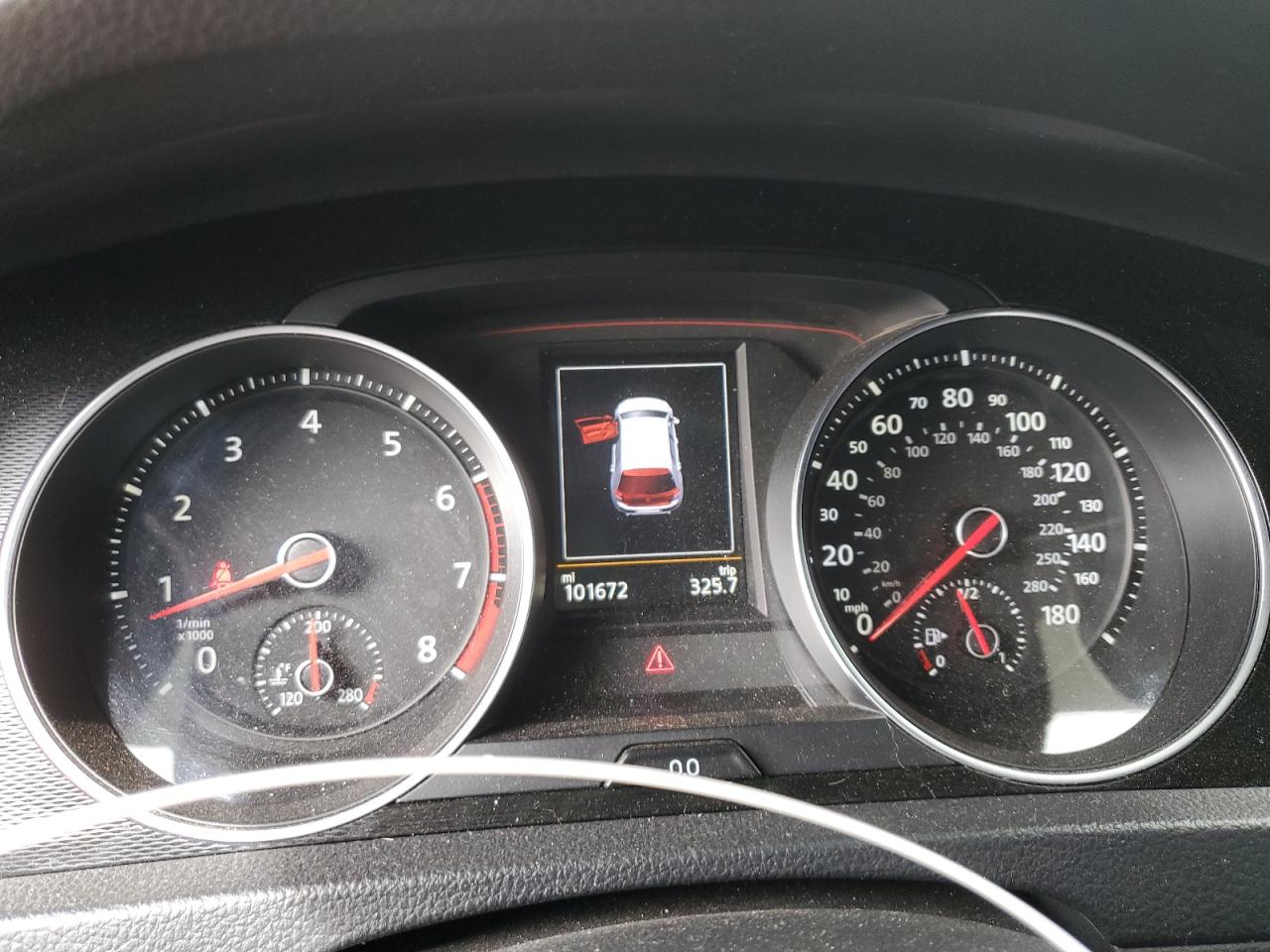 2015 Volkswagen GTI - Image 9