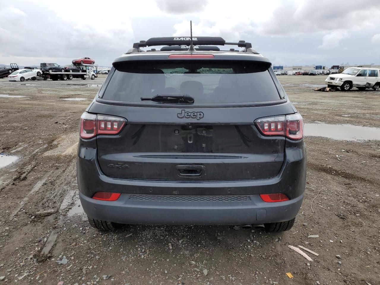 2020 Jeep Compass - Image 6