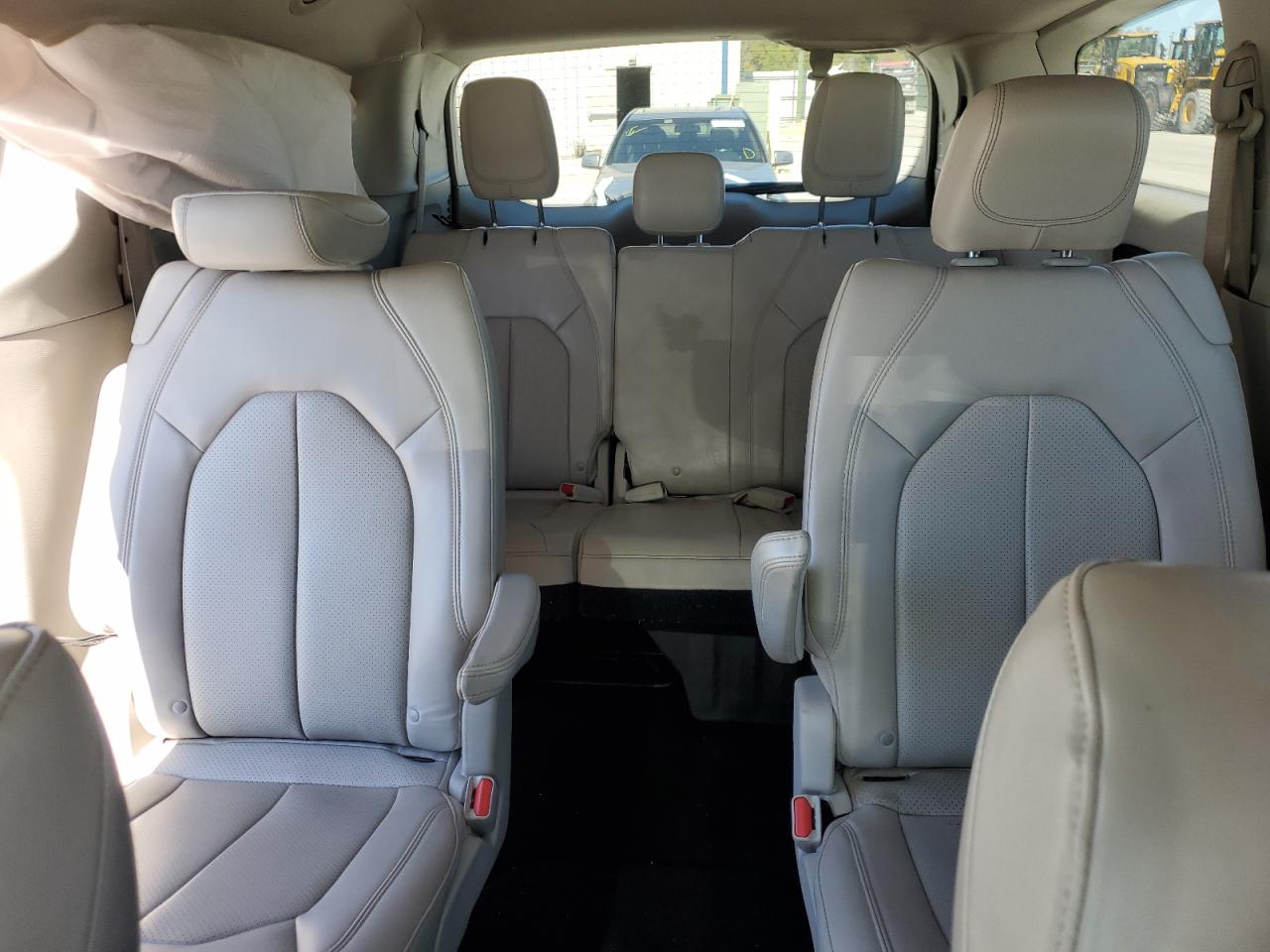 2021 Chrysler Voyager - Image 10
