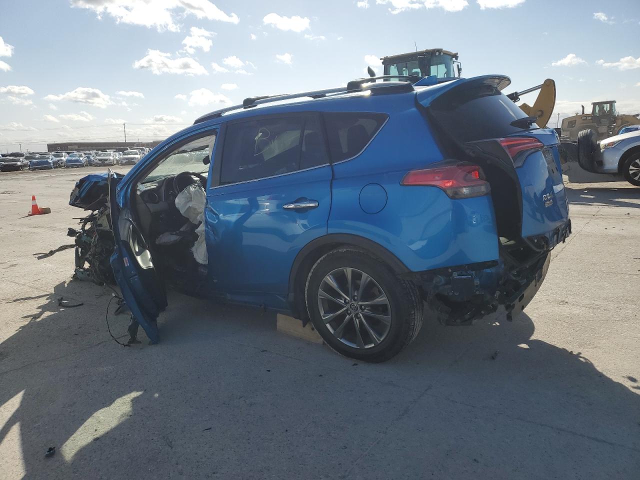 2018 Toyota RAV 4 - Image 2