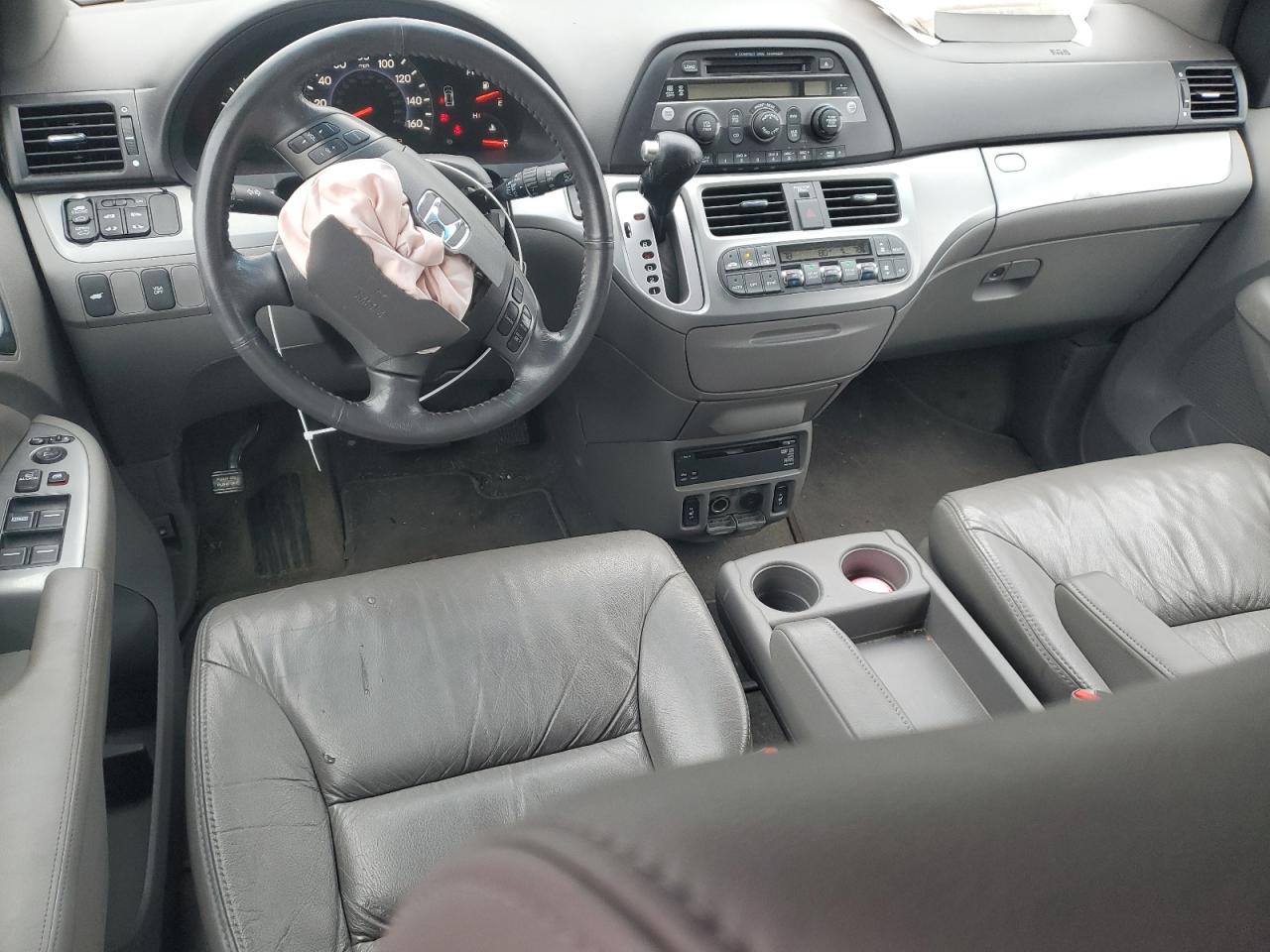 2010 Honda Odyssey - Image 8