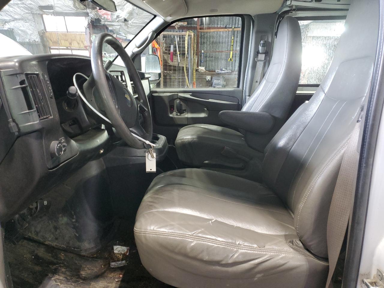 2014 Chevrolet Express - Image 7