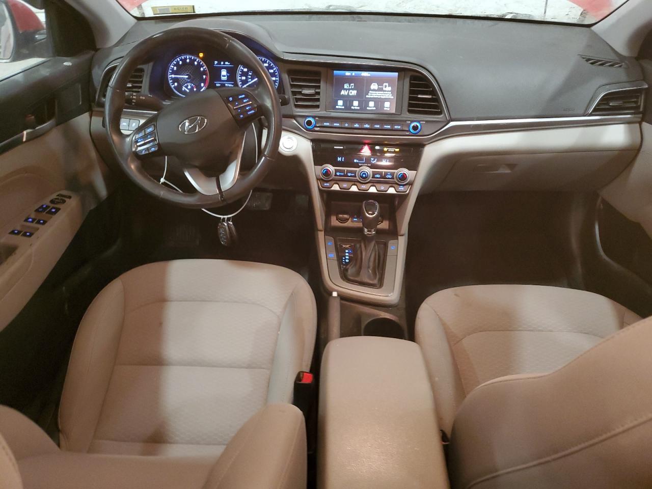 2019 Hyundai Elantra - Image 8