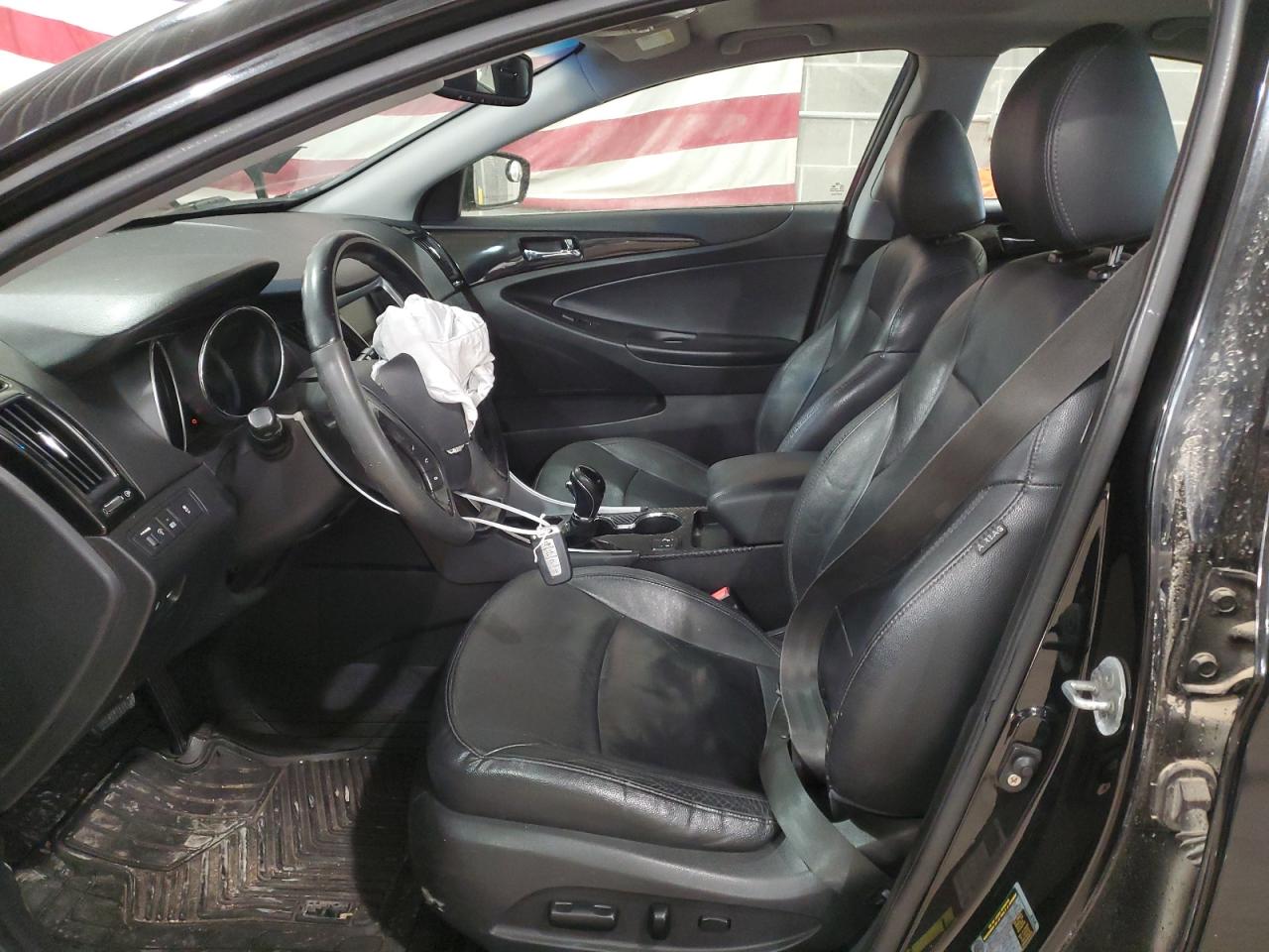 2011 Hyundai Sonata - Image 7