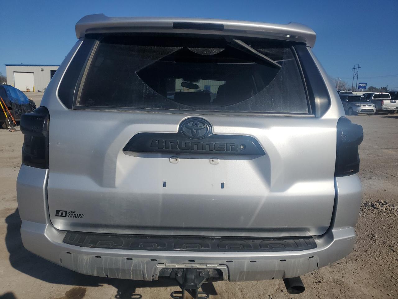 2018 Toyota 4Runner - Image 6