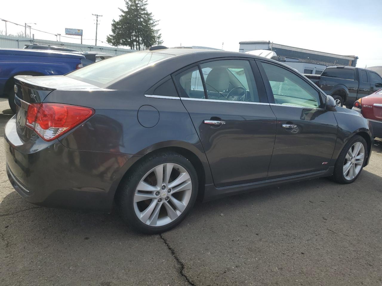 2015 Chevrolet Cruze - Image 3