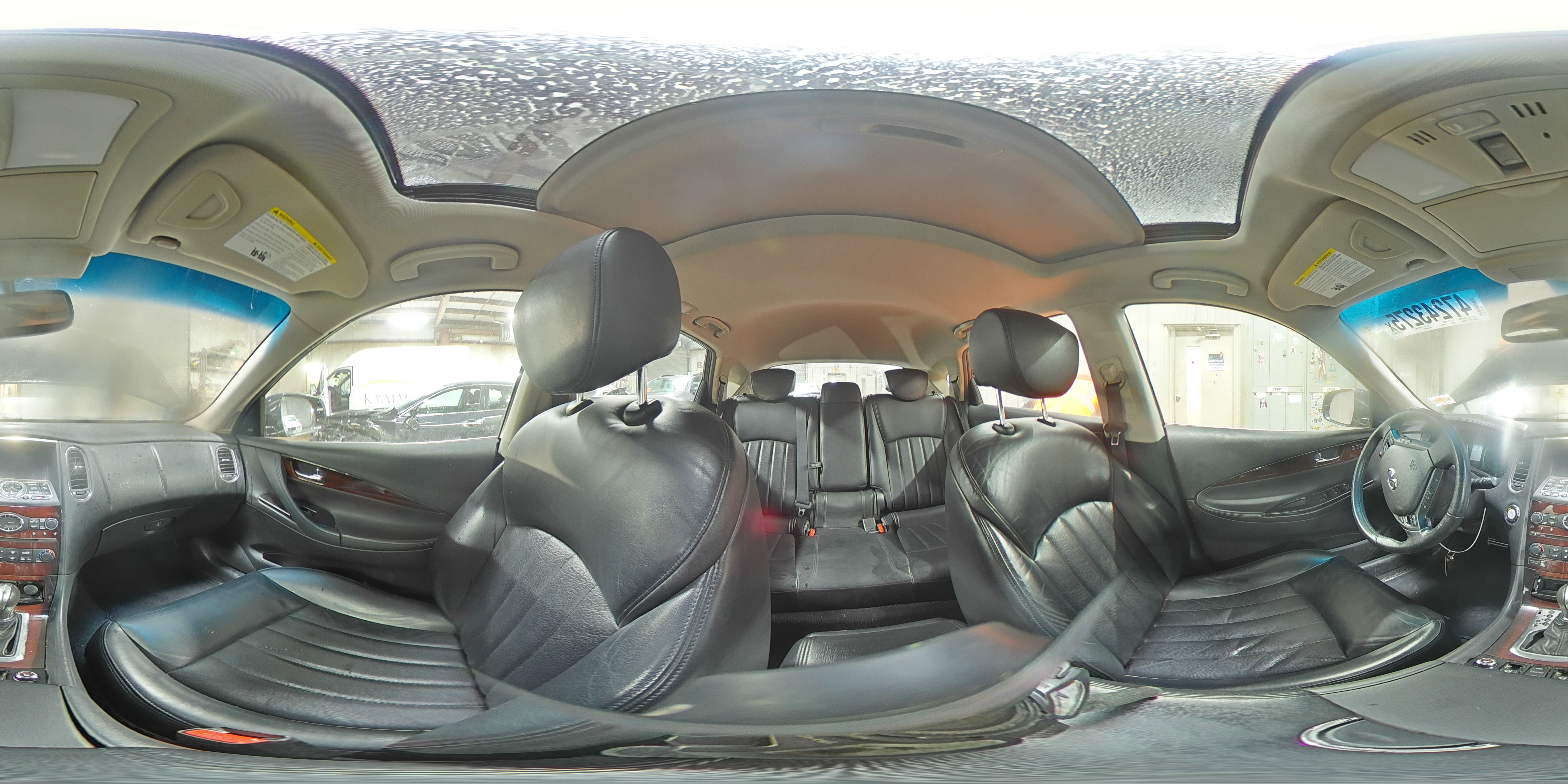 2017 Infiniti QX50 - Image 15