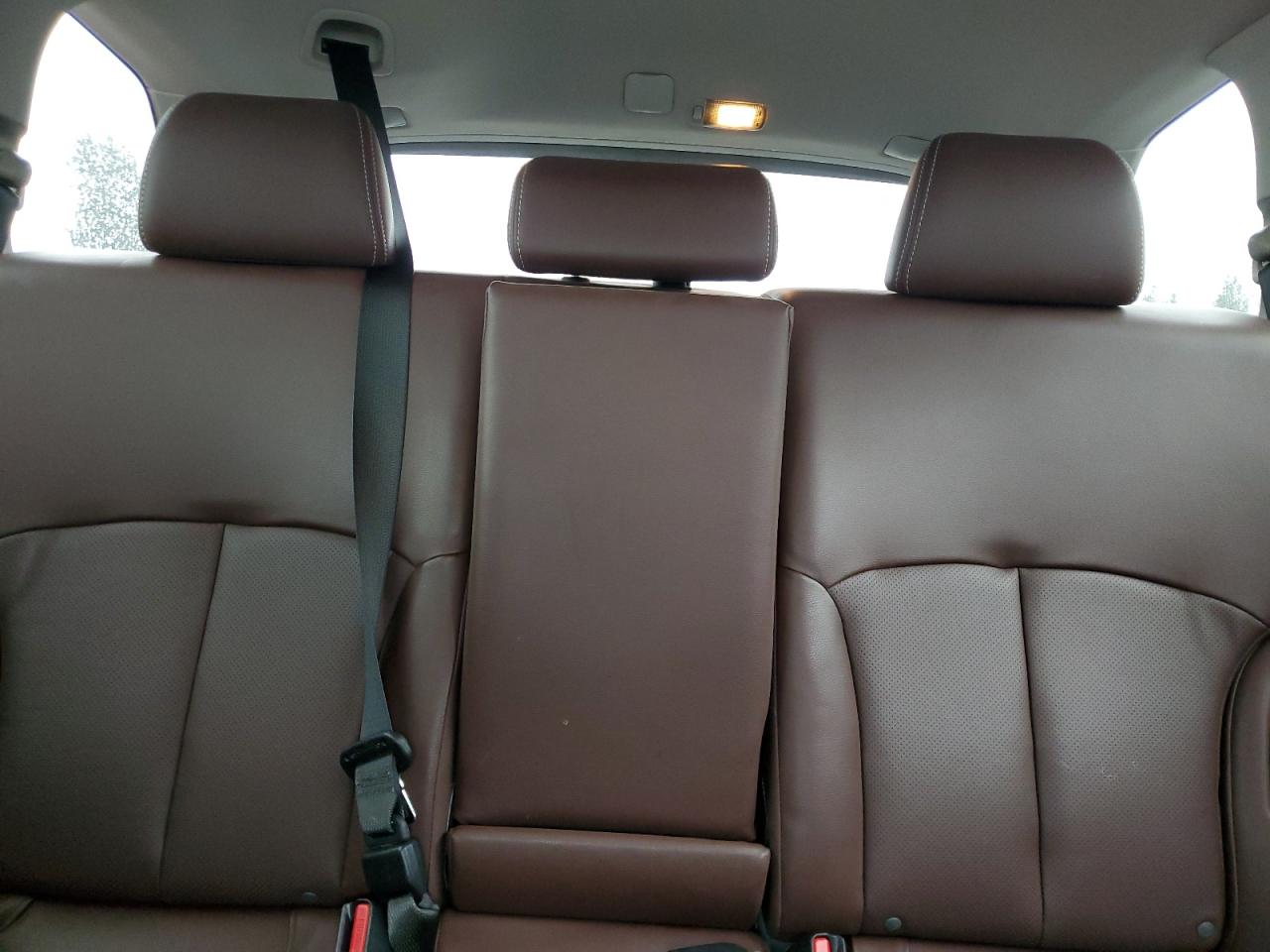 2014 Subaru Outback - Image 10
