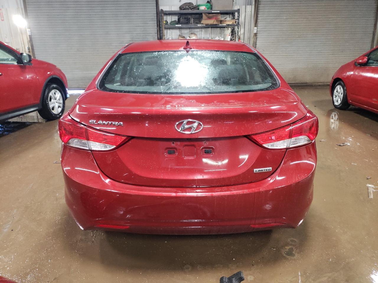 2013 Hyundai Elantra - Image 6