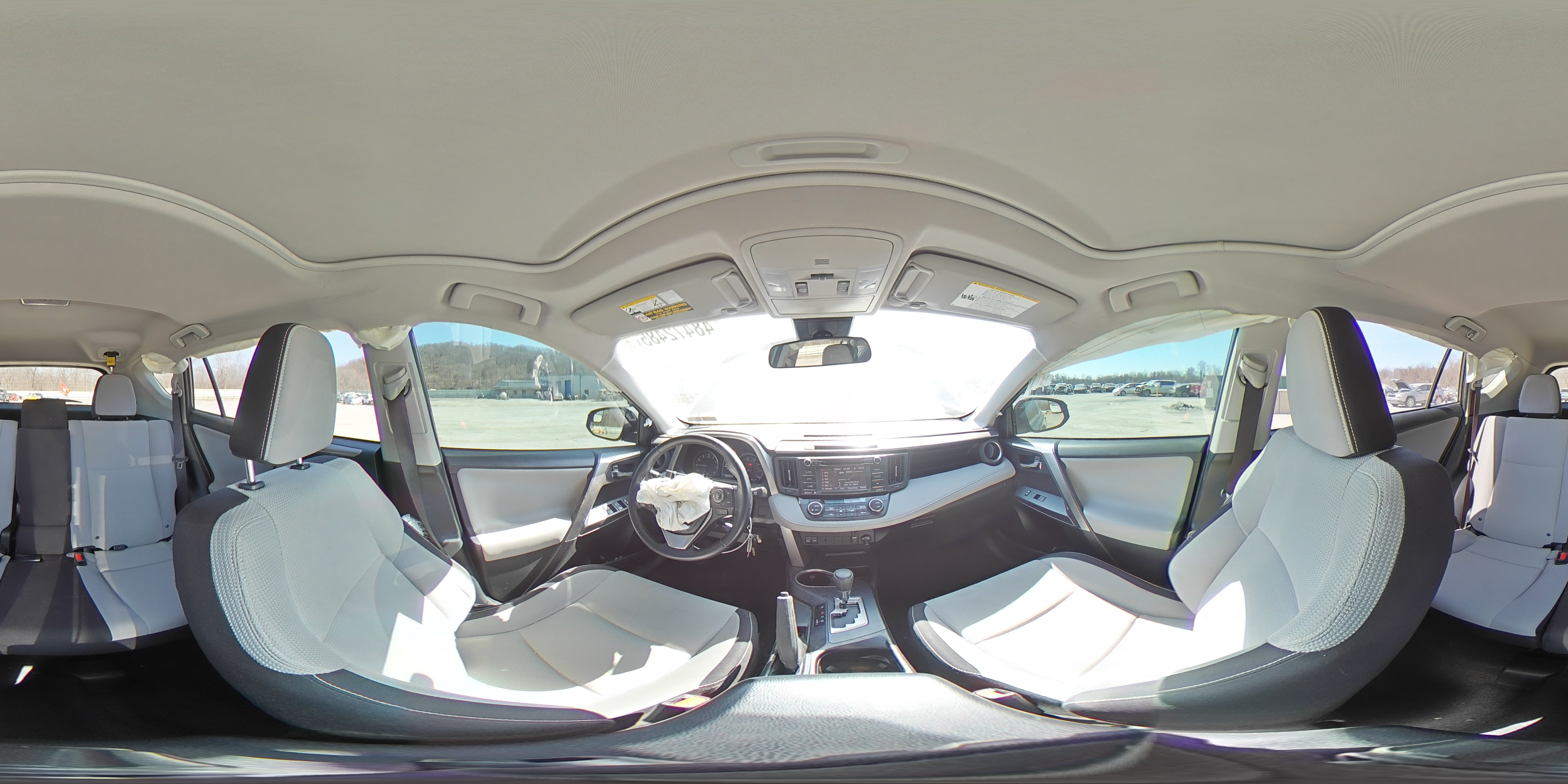 2017 Toyota RAV 4 - Image 14