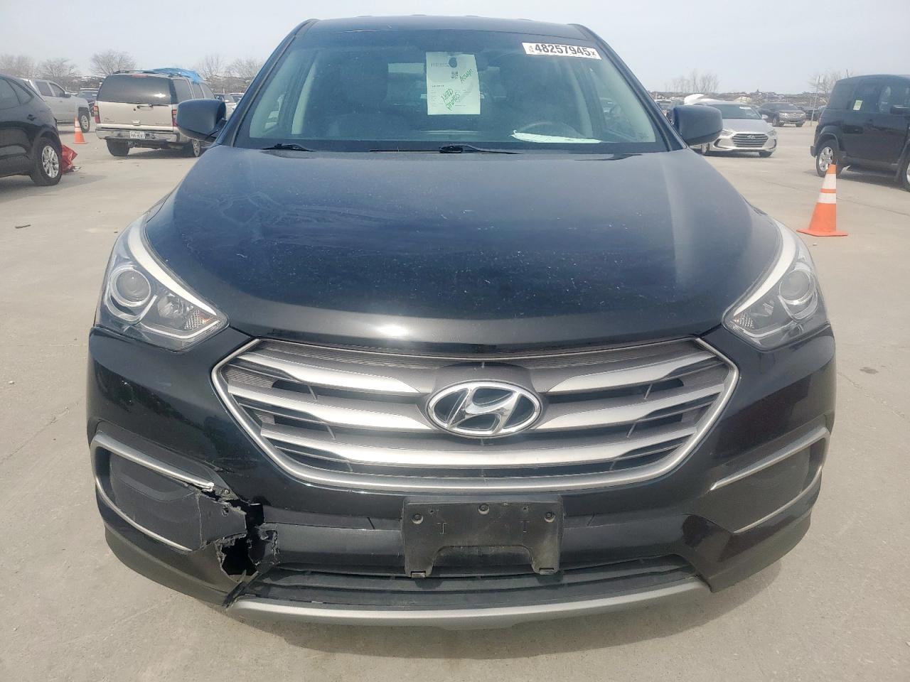 2018 Hyundai Santa Fe - Image 5