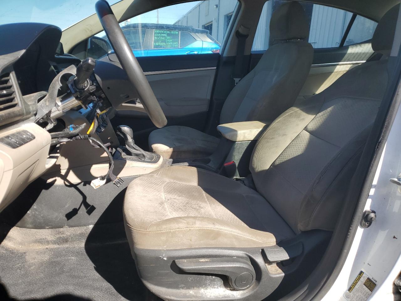 2020 Hyundai Elantra - Image 7