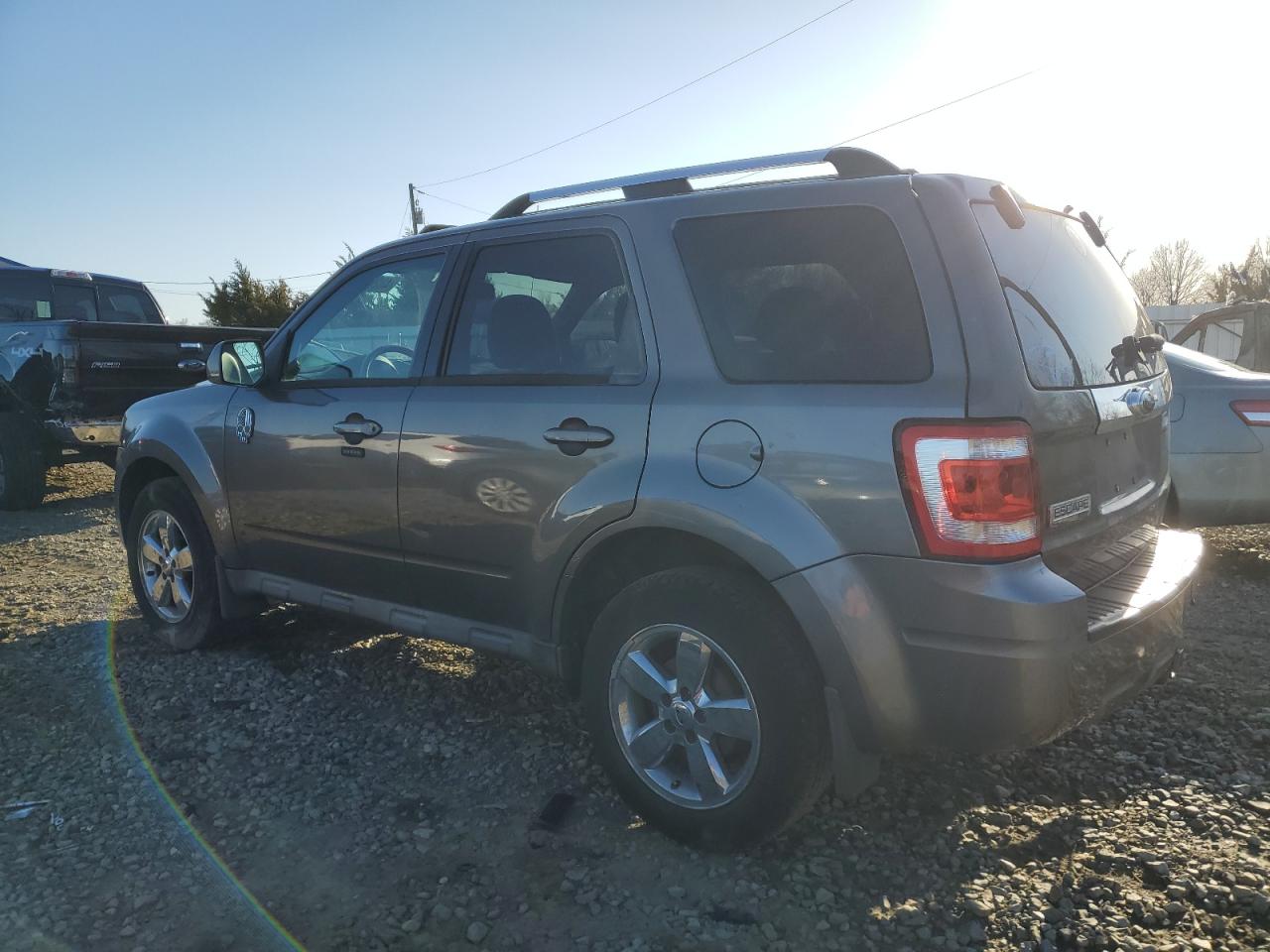 2009 Ford Escape - Image 2