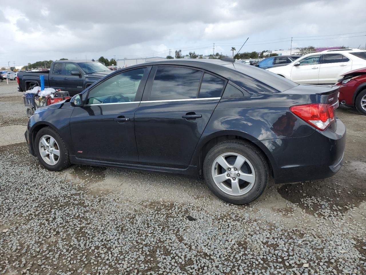 2016 Chevrolet Cruze - Image 2