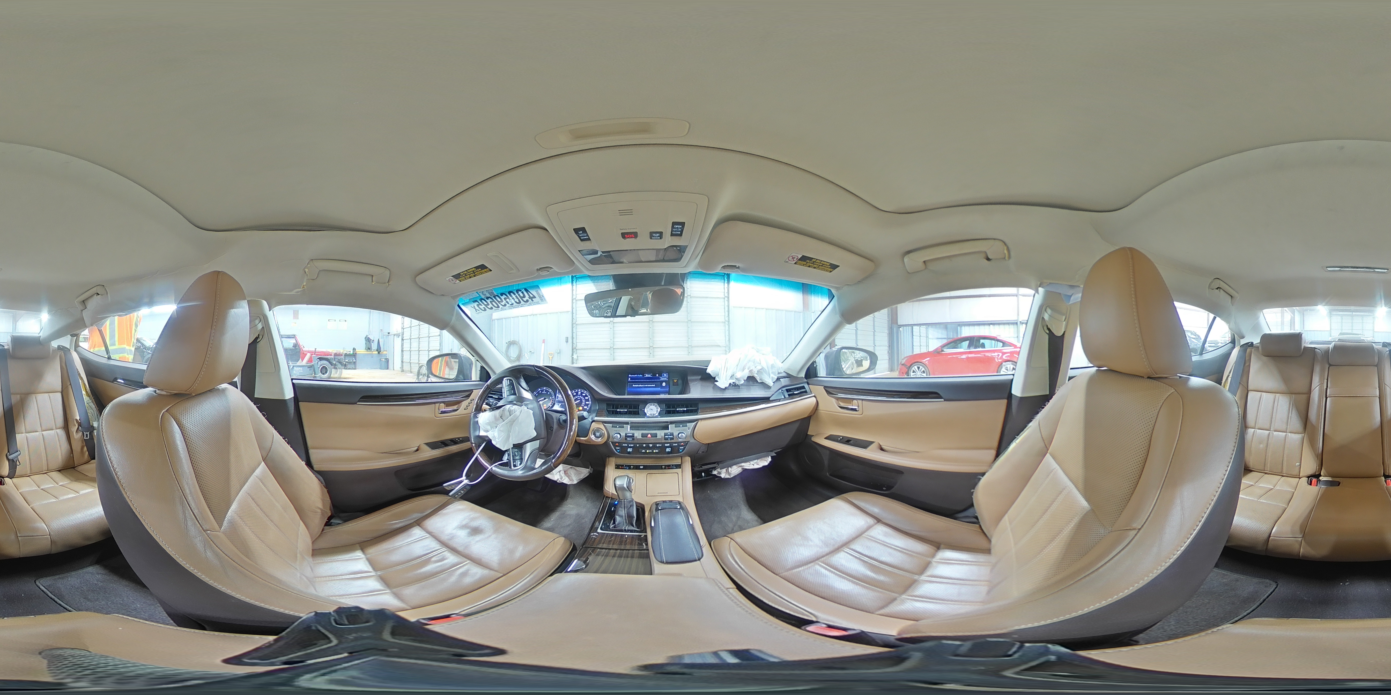 2016 Lexus ES - Image 13