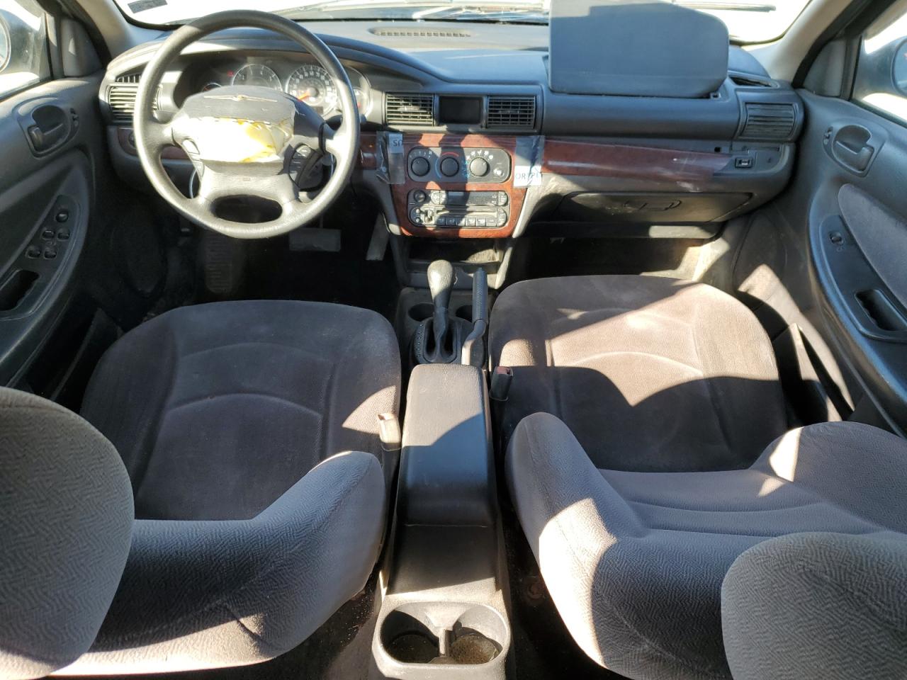 2002 Chrysler Sebring - Image 8