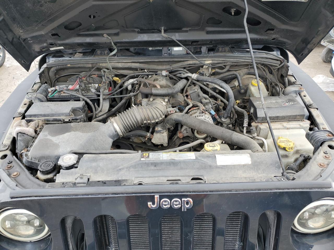 2008 Jeep Wrangler - Image 12