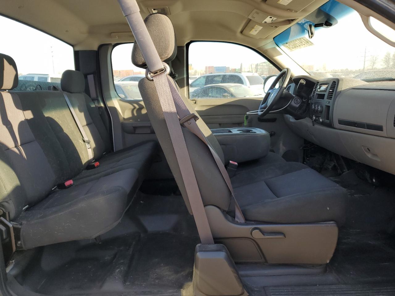 2012 Chevrolet Silverado - Image 11