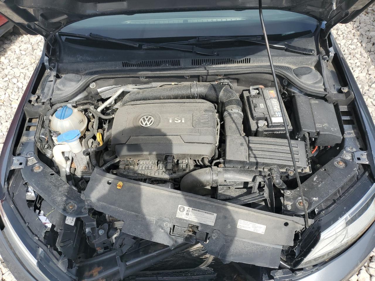 2016 Volkswagen Jetta - Image 11