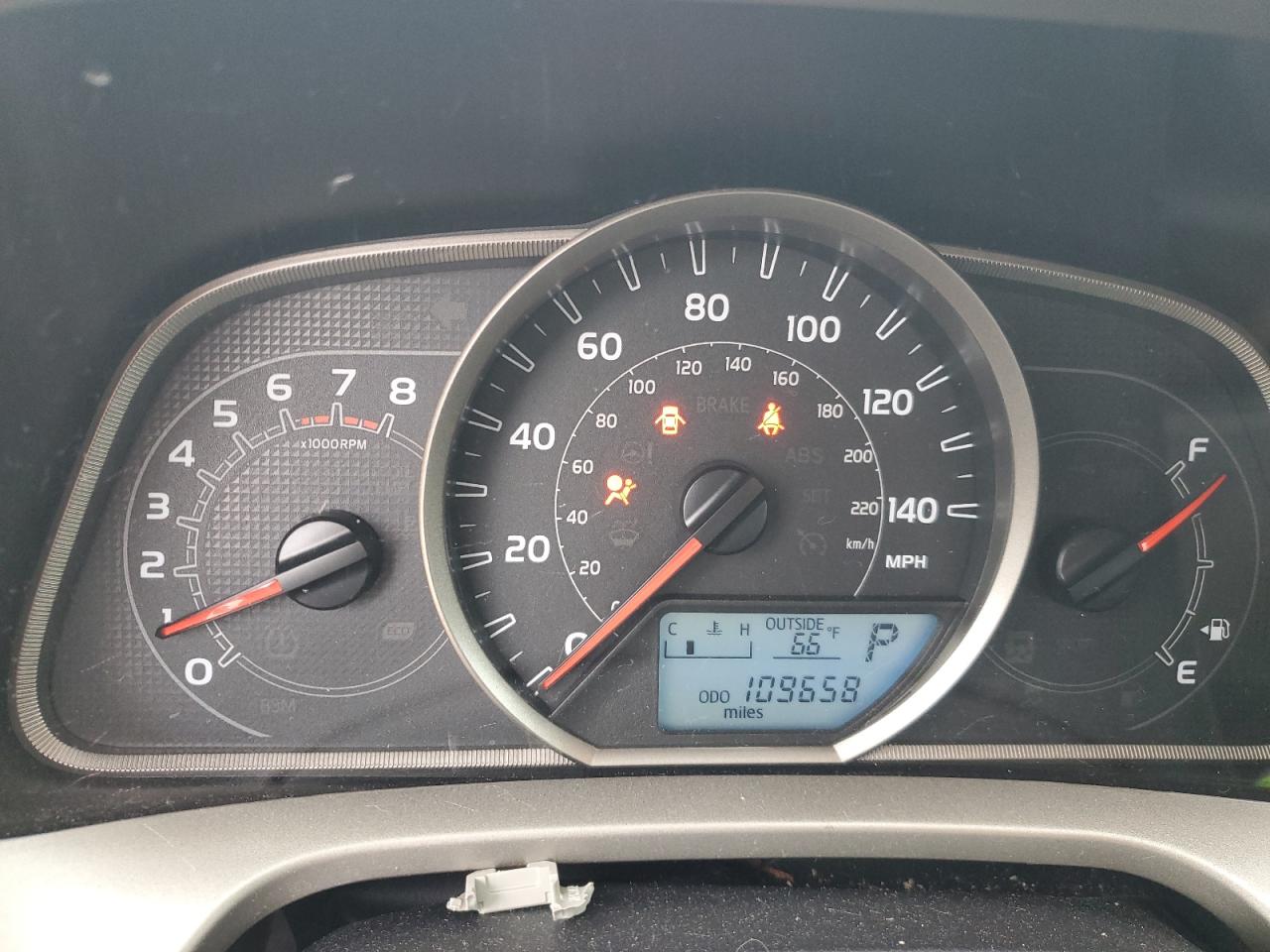 2013 Toyota RAV 4 - Image 9