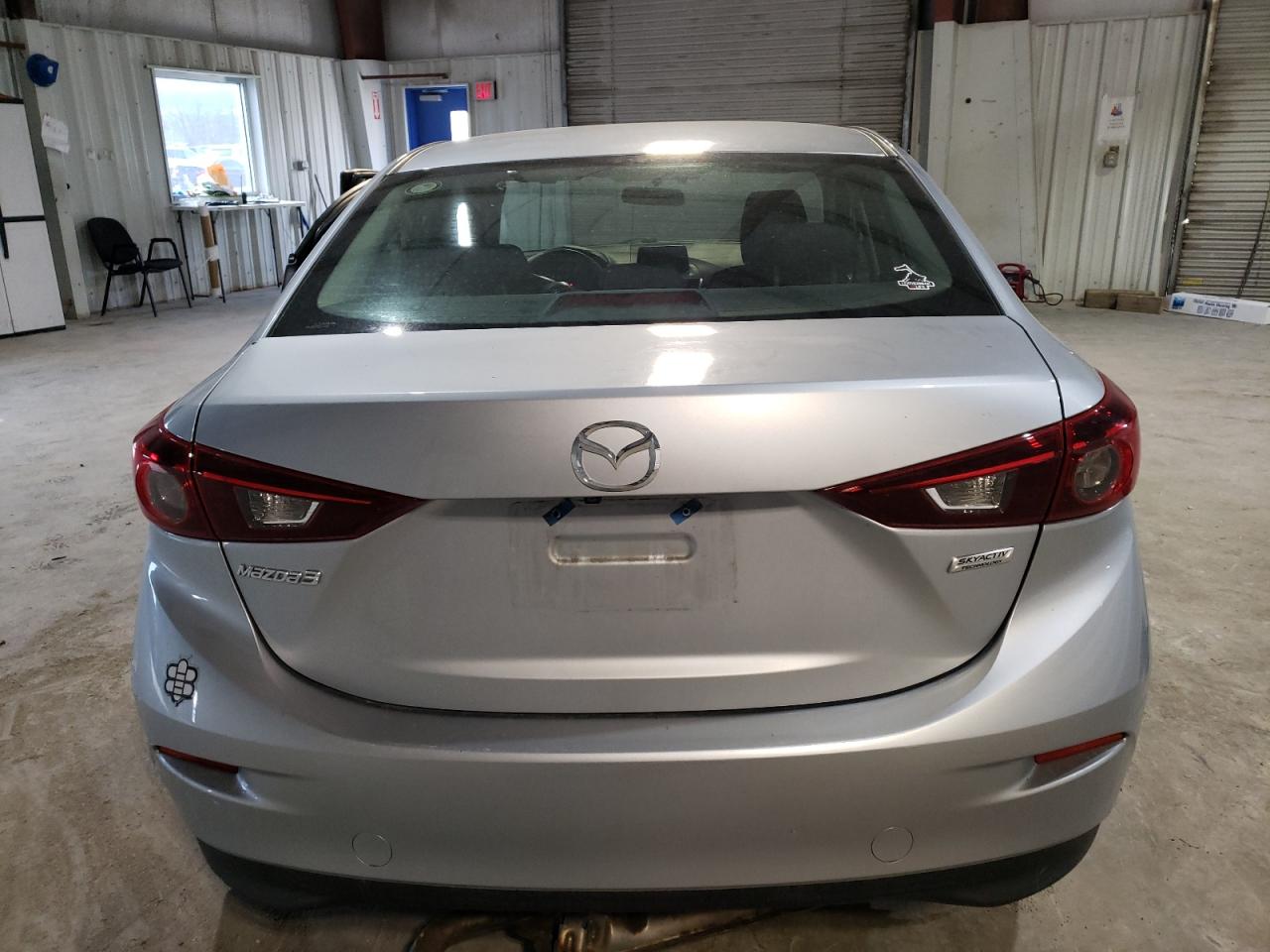 2017 Mazda 3 - Image 6