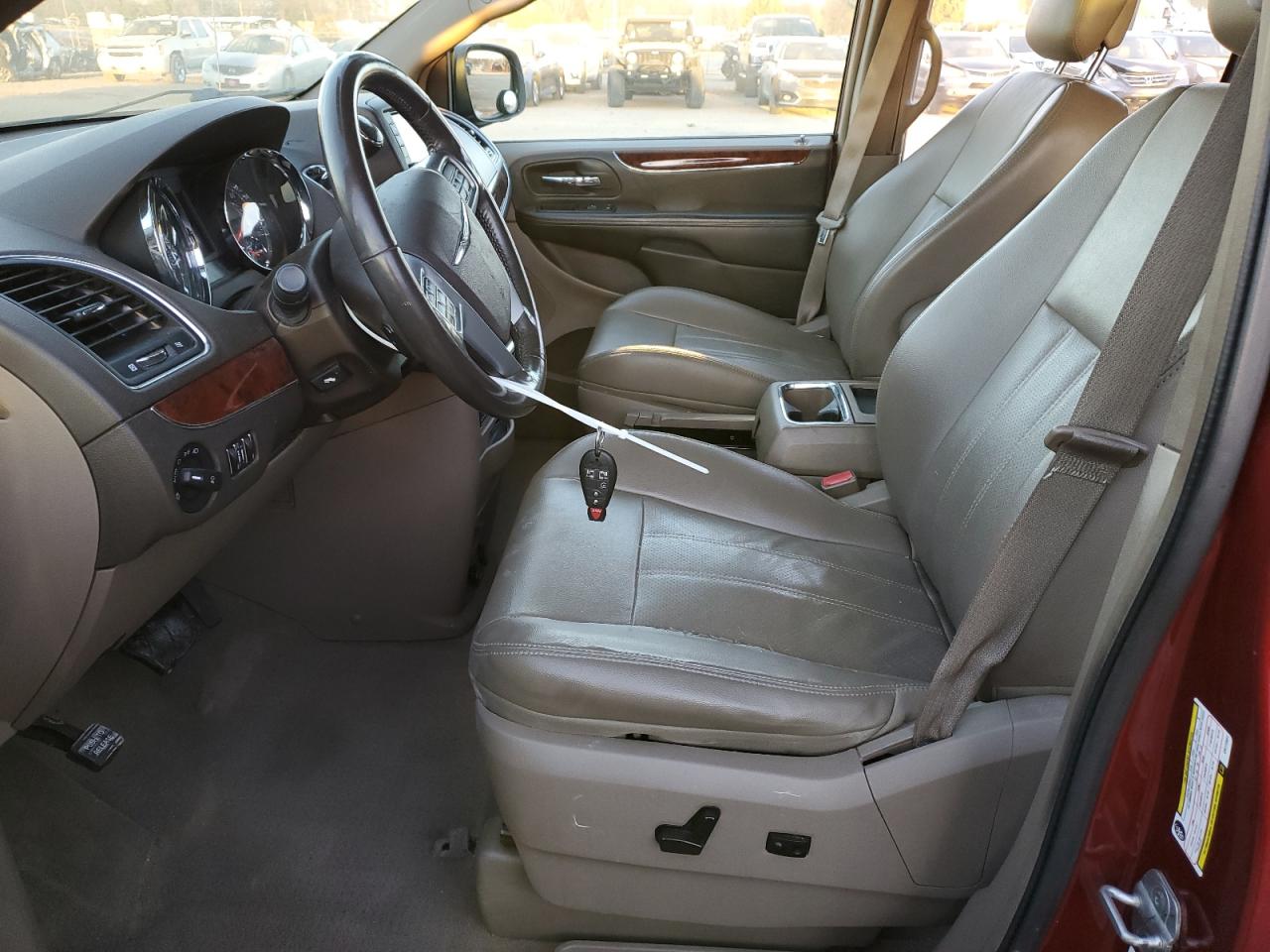 2012 Chrysler Town & Country - Image 7