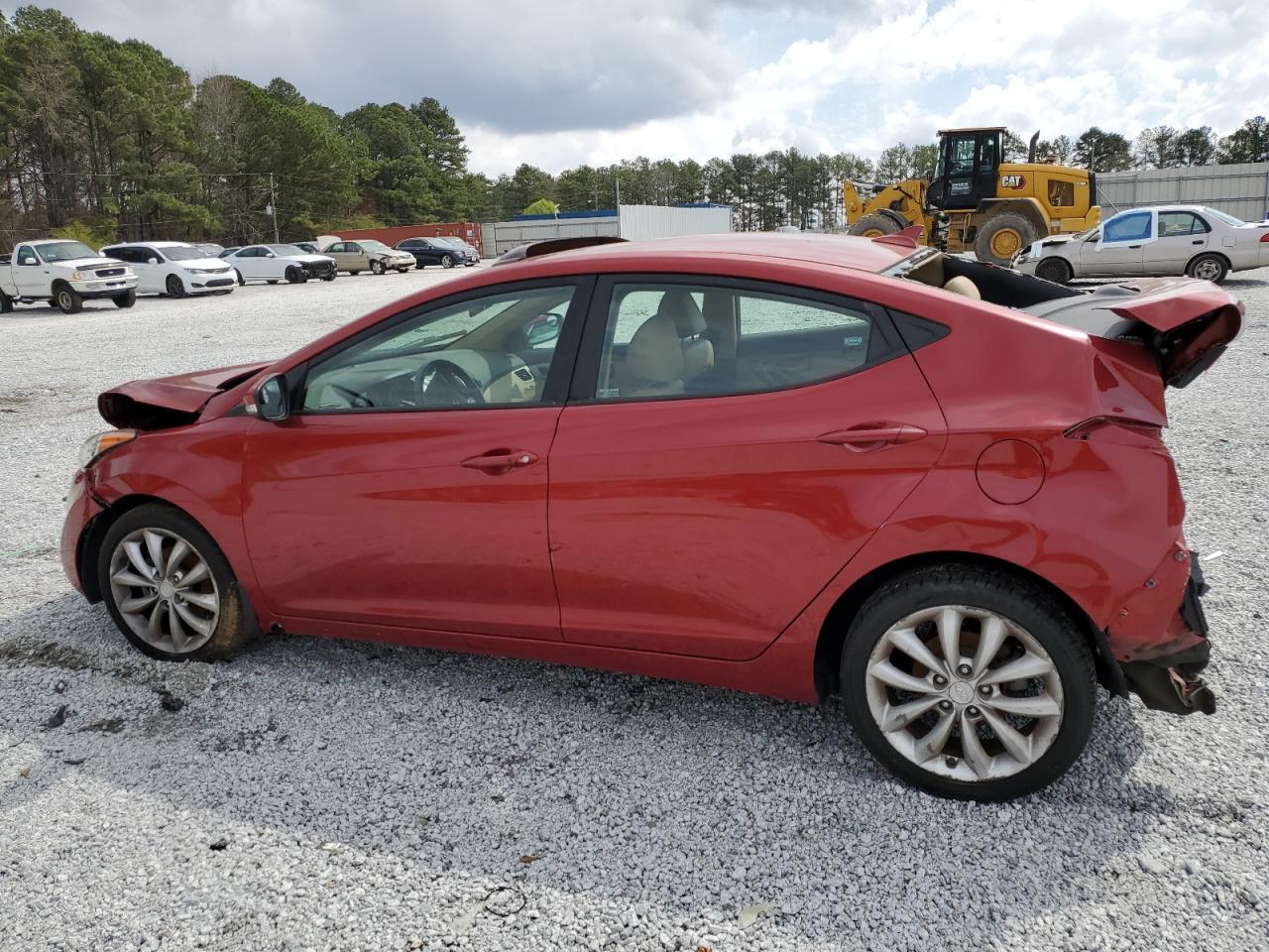 2013 Hyundai Elantra - Image 2