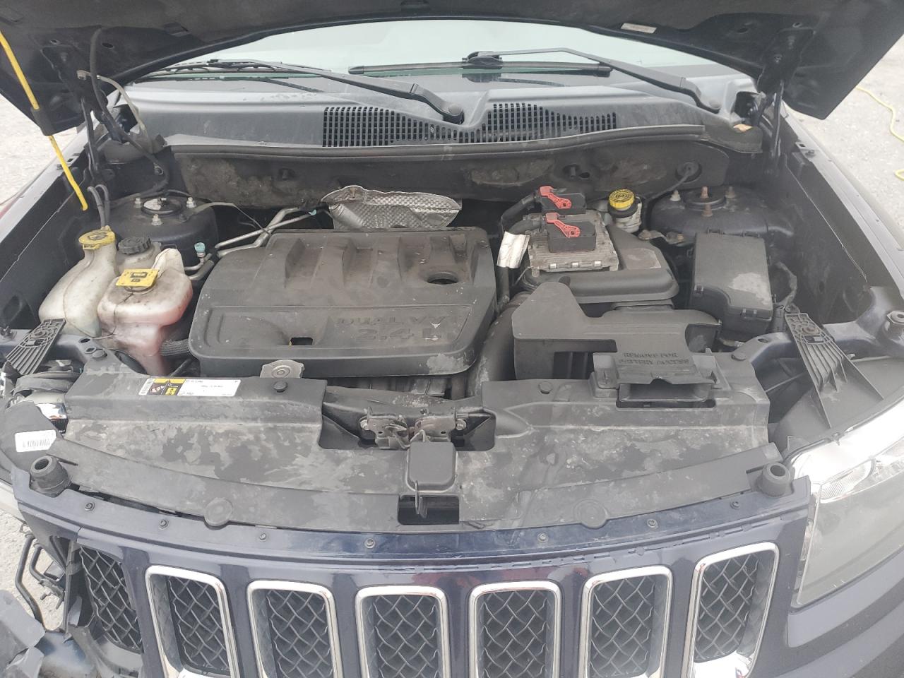2016 Jeep Compass - Image 13