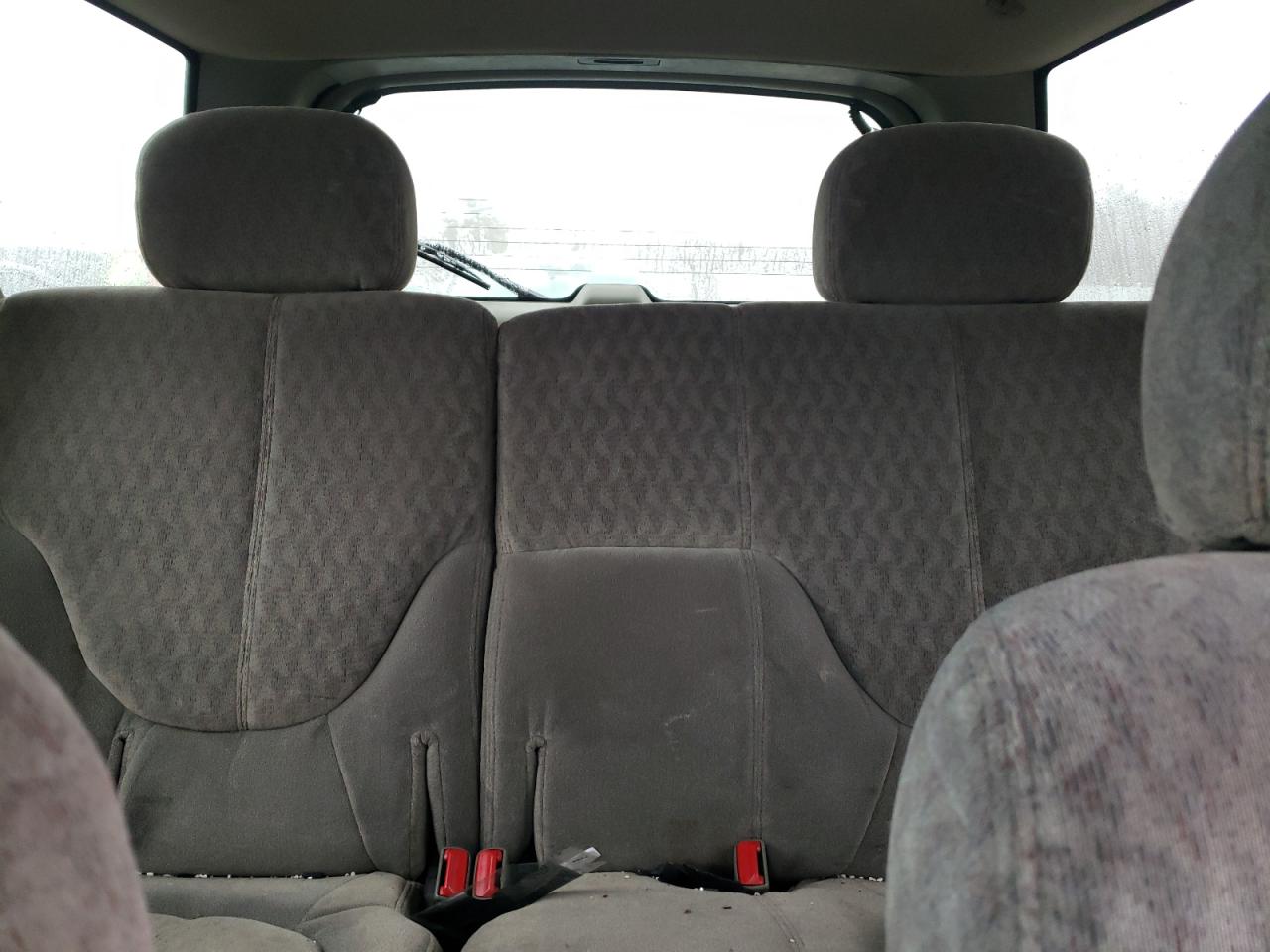 2000 GMC Jimmy - Image 10