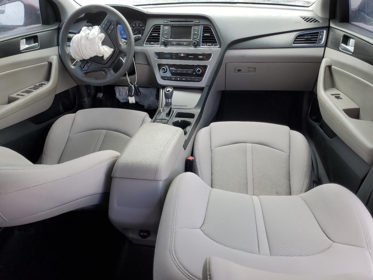 2015 Hyundai Sonata - Image 8
